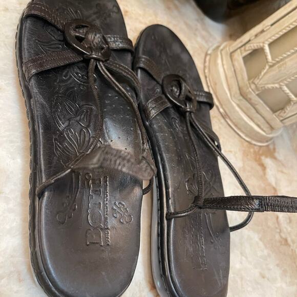 Born black leather Sandals Sz 10 - Picture 6 of 8